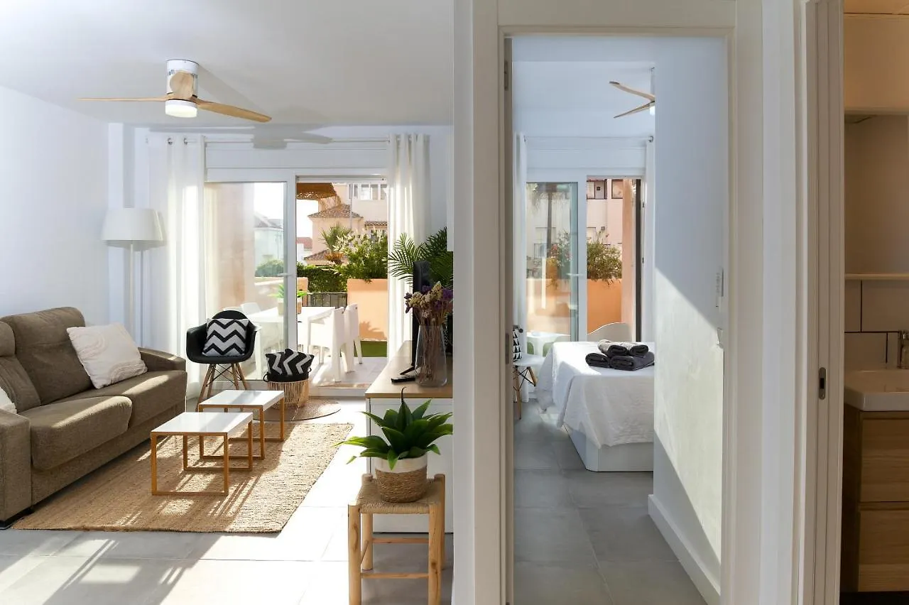 Surf Apartment - Wifi - Parking - Swimming Pool - Patio - Garden Tarifa