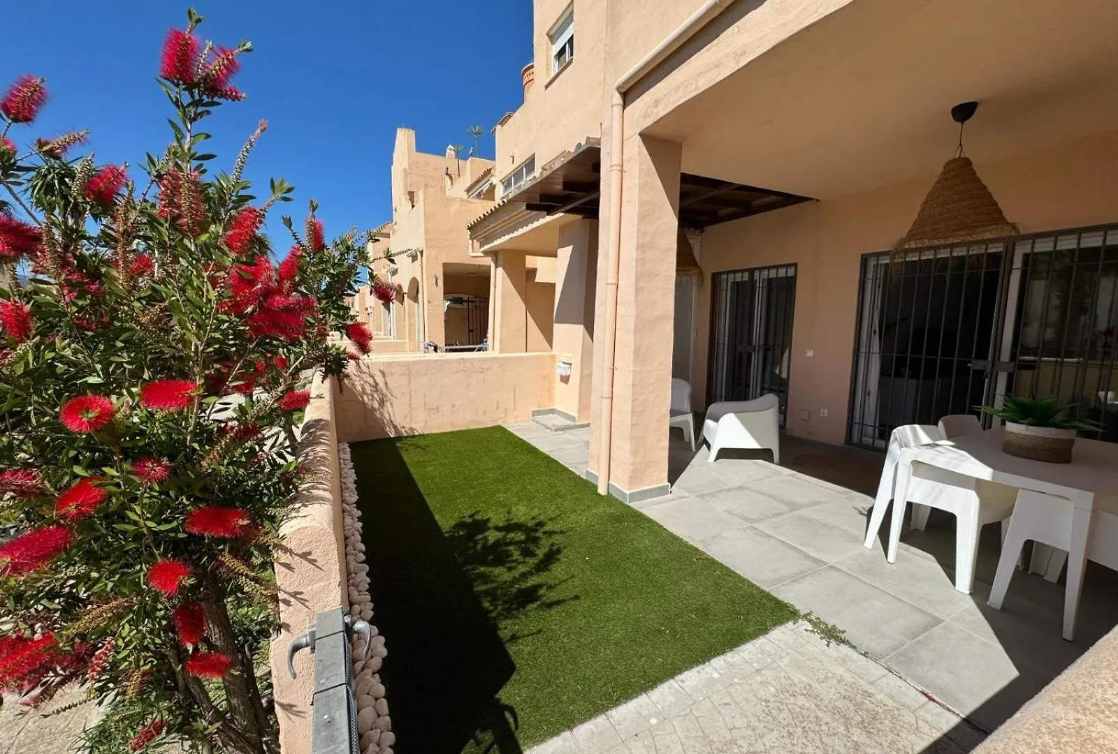 Surf Apartment - Wifi - Parking - Swimming Pool - Patio - Garden Tarifa 0*,