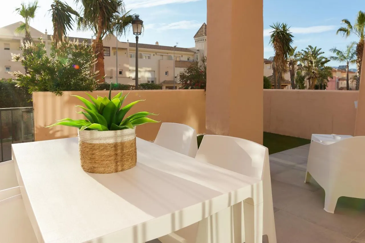 Surf Apartment - Wifi - Parking - Swimming Pool - Patio - Garden Tarifa